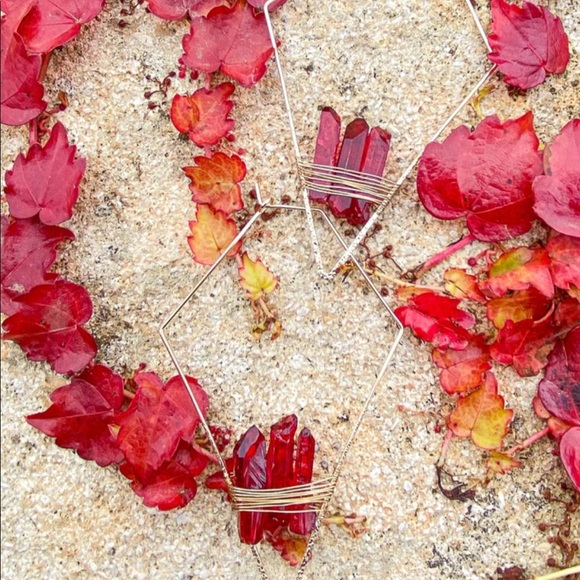 The Ruby Glows Ruby Red Amber Quartz Diamond Shaped White Gold Tone Earrings - Picture 2 of 6
